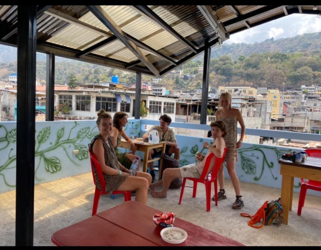 Hostal Corazon De San Pedro Сан Педро Ла Лагуна Екстериор снимка