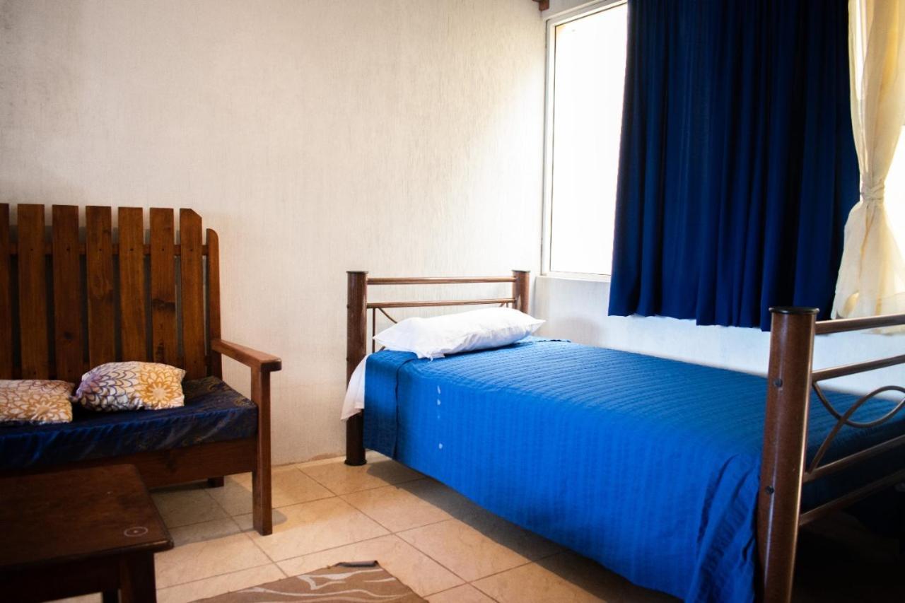 Hostal Corazon De San Pedro Сан Педро Ла Лагуна Стая снимка