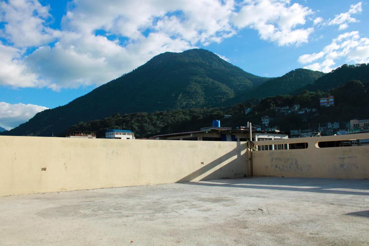 Hostal Corazon De San Pedro Сан Педро Ла Лагуна Екстериор снимка
